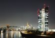 Europäische Zentralbank Frankfurt Main Skyline Nacht Lichtermeer