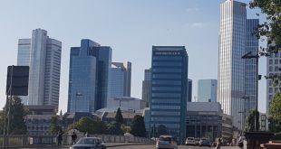 FRankfurt Börse Skyline Aktien Wolkenkratzer